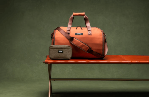 Halfday bag styled on a bench.